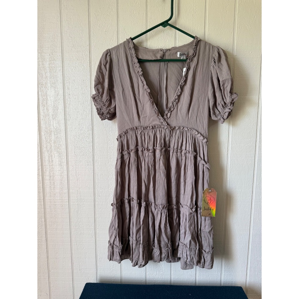 Justify Mauve Taupe Tiered Ruffle V-Neck Mini Dress Short Puff Sleeve NWT Medium